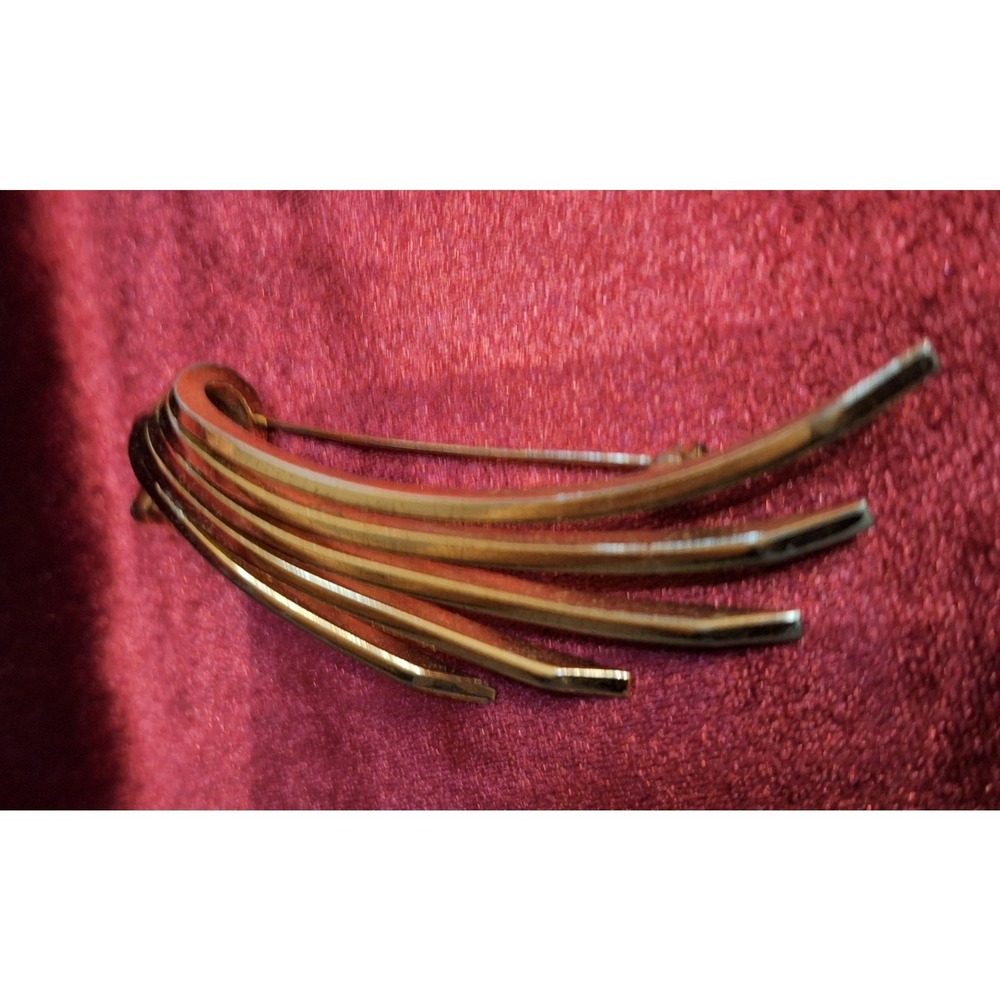 Vintage Large 3.75" Mid Century Modern Gold Toned Sweeping Winged show Brooch - Picture 7 of 11